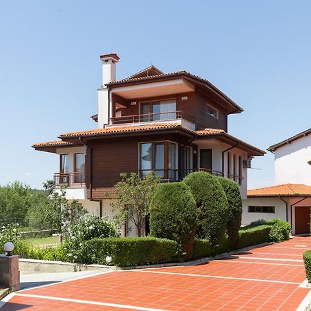 Villas In Complex Trakiyskiy Bryag 洛泽内茨 外观 照片