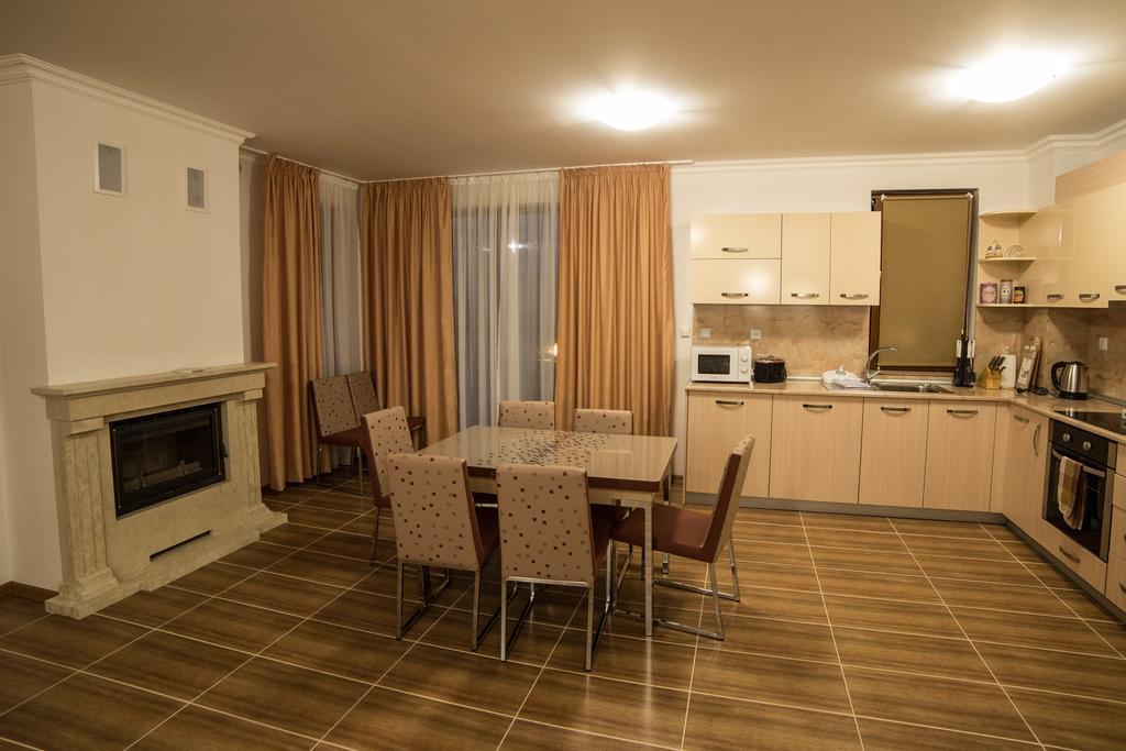 Villas In Complex Trakiyskiy Bryag 洛泽内茨 外观 照片