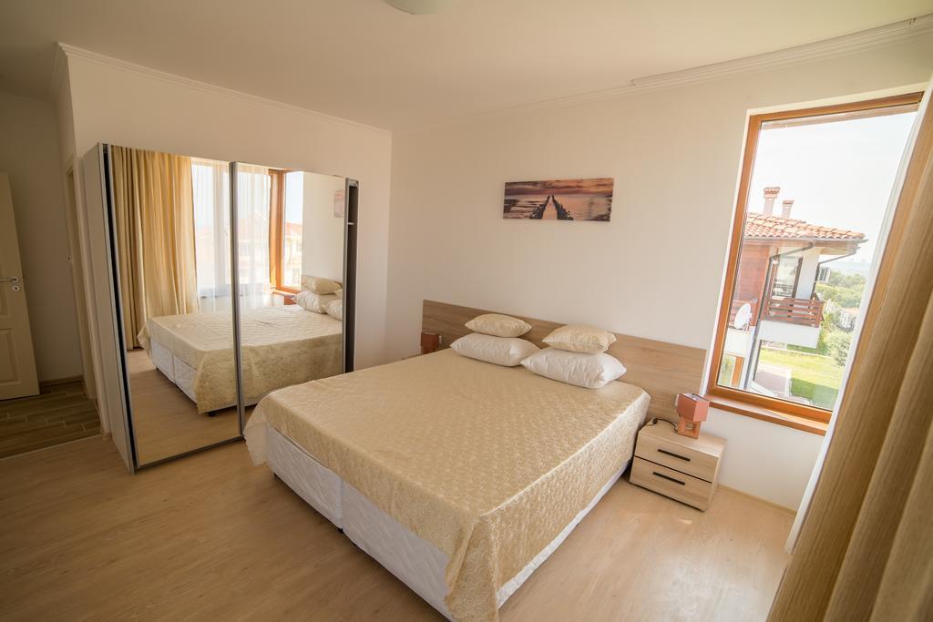 Villas In Complex Trakiyskiy Bryag 洛泽内茨 外观 照片