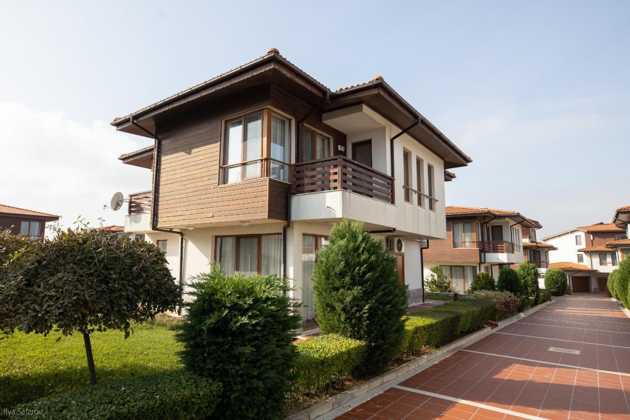 Villas In Complex Trakiyskiy Bryag 洛泽内茨 外观 照片