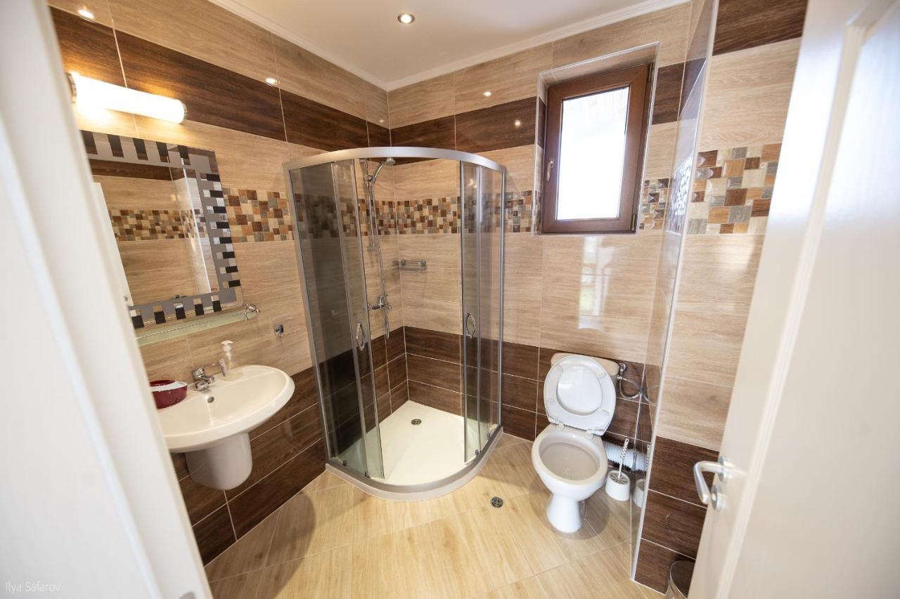 Villas In Complex Trakiyskiy Bryag 洛泽内茨 外观 照片