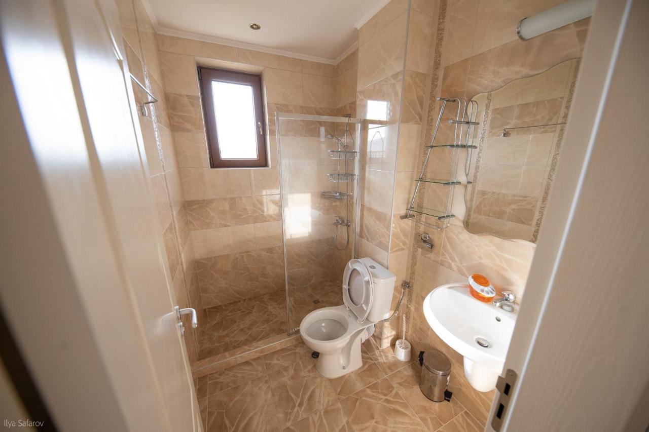 Villas In Complex Trakiyskiy Bryag 洛泽内茨 外观 照片